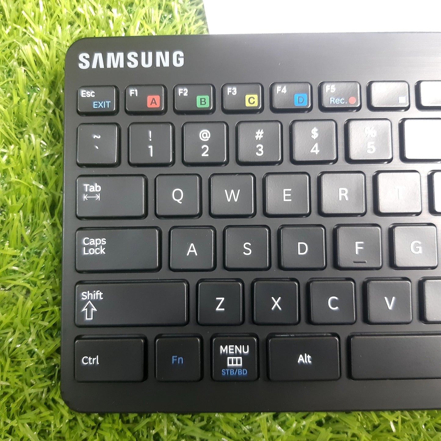 Samsung Smart Keyboard and Mouse Pad